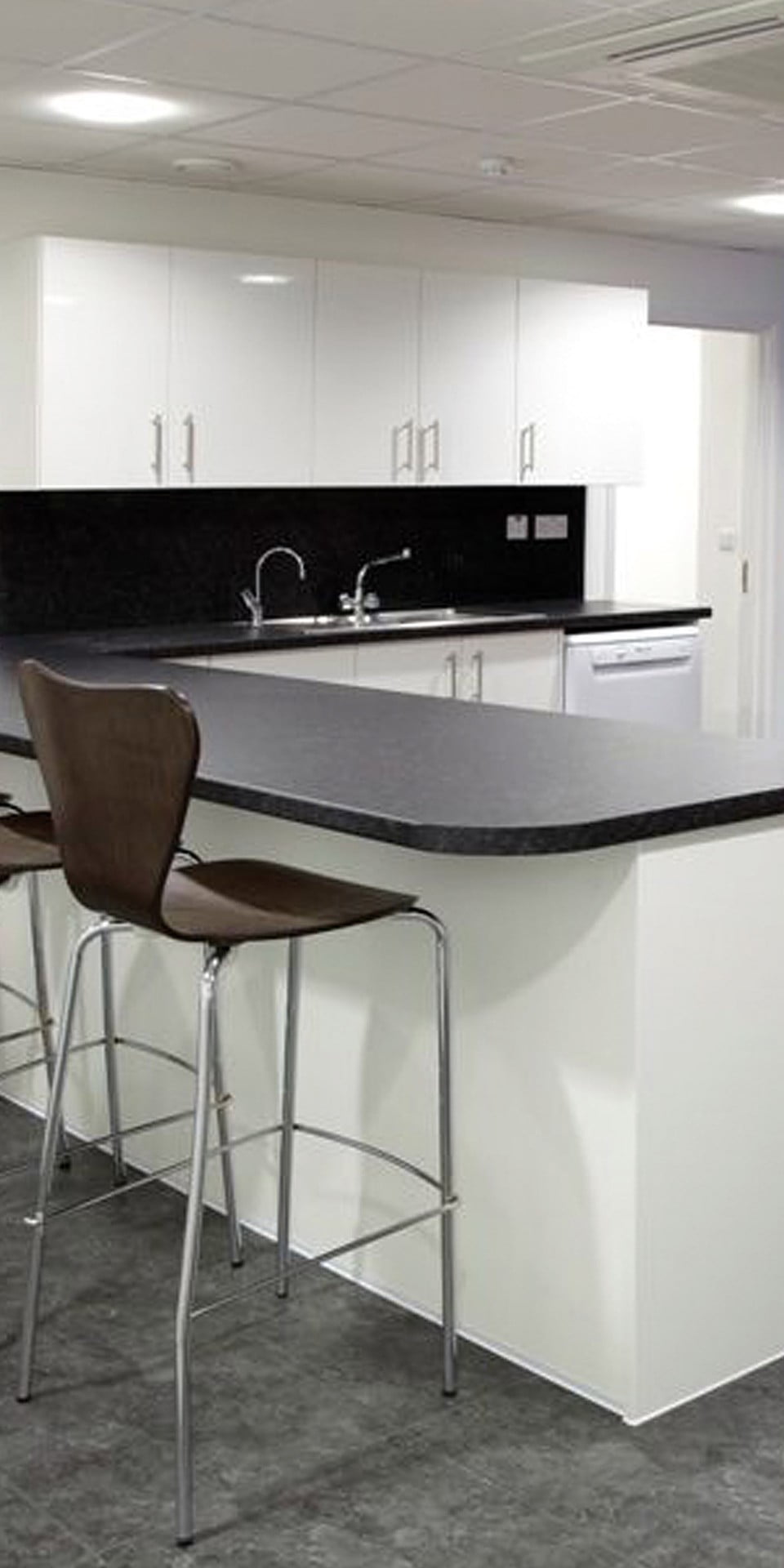 accent-bistro-and-breakout-2 gallery image