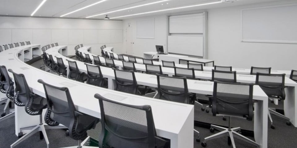 accent-meeting-suites-16 gallery image