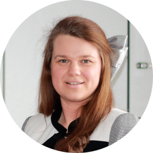 photo of Kirsty Snow